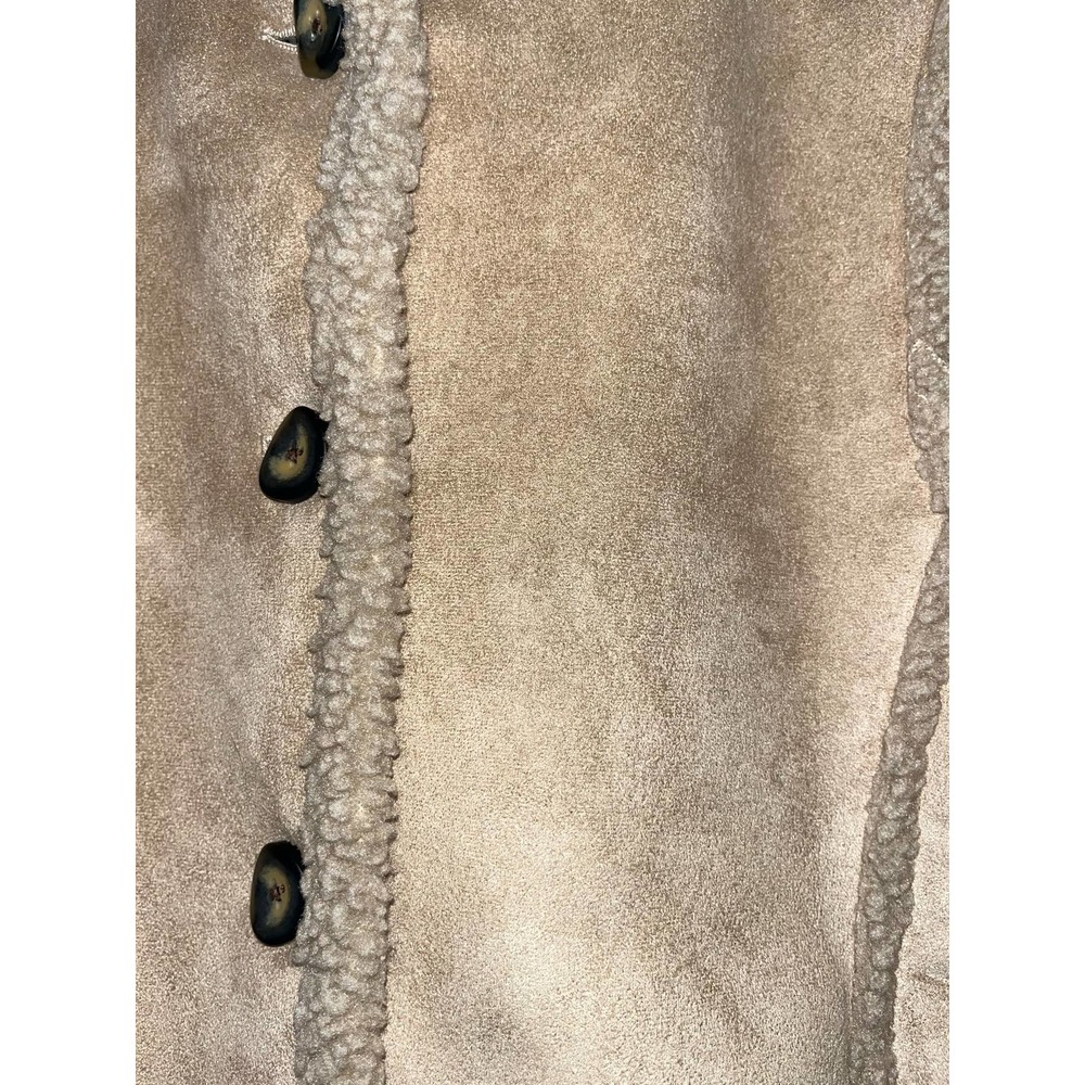 L.L. Bean Womens Insulated Faux Fur Vest Size Small Reg - Picture 3 of 5